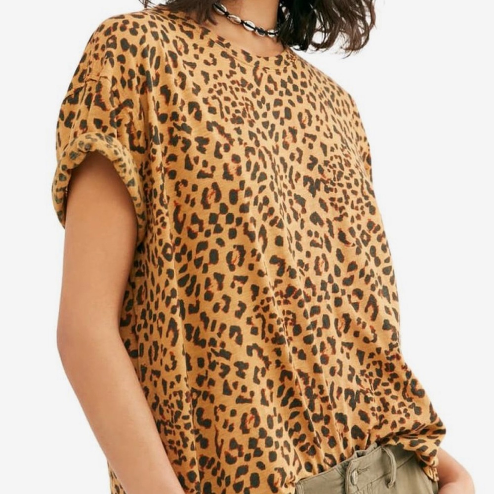 Animal print tee
